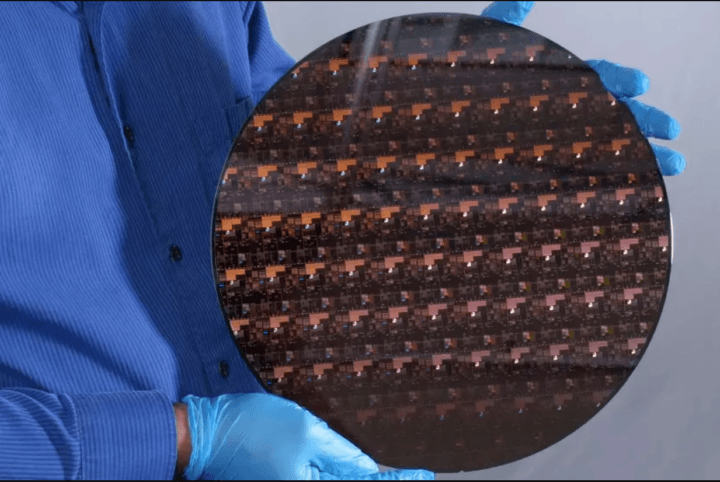 IBM launches the world’s first 2nm chip